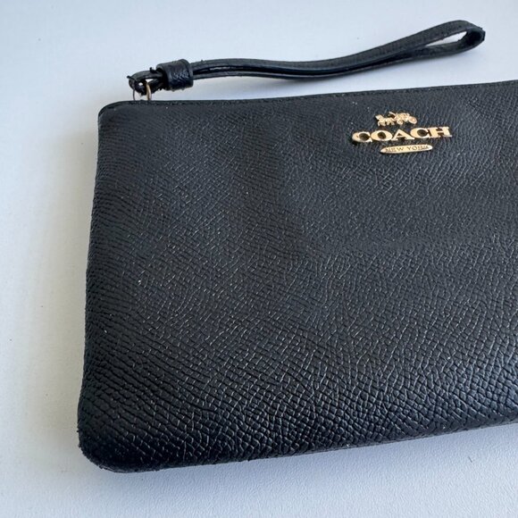 Coach Black Pebbled Leather Wristlet L2391 Gold Hardware Zip Pouch - Picture 4 of 16
